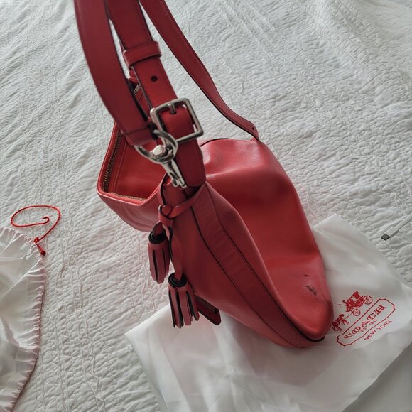 Coral leather Coach bag - Picture 5 of 6